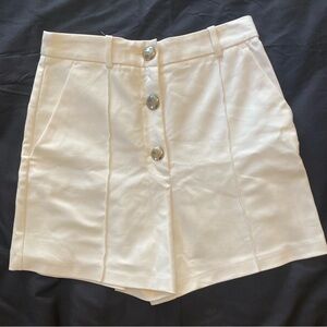 Zara Elegant Ivory Women's Shorts Size M